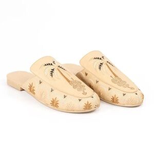 Farm Rio beige braided mules